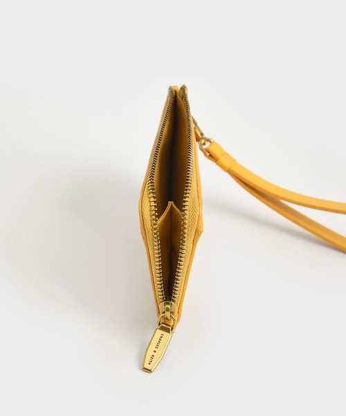 CHARLES & KEITH（チャールズ & キース）の「ジップアラウンドリスレット カードホルダー / Zip-Around Wristlet Card Holder（カードケース・レディース・ブラック/マスタード/レンガ/ブルー系その他4・XXS）」の19枚目の写真
