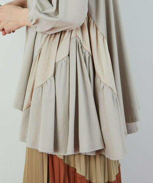 FRAPBOIS（フラボア）の「ギャザーテント カットソー（Tシャツ/カットソー・レディース・ベージュ/カーキ・1）」の7枚目の写真