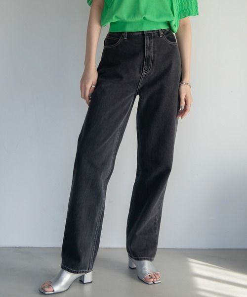 VACANCY（ヴァカンシー）の「Straight denim（デニムパンツ・レディース・ブラック/ブルー・SMALL/MEDIUM/MEDIUM/TALL）」の2枚目の写真