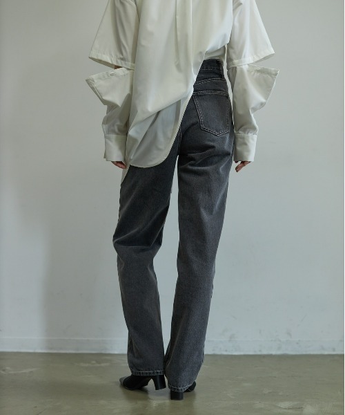 VACANCY（ヴァカンシー）の「Straight denim（デニムパンツ・レディース・ブラック/ブルー・SMALL/MEDIUM/MEDIUM/TALL）」の16枚目の写真