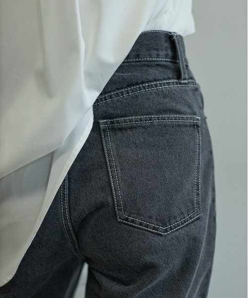 VACANCY（ヴァカンシー）の「Straight denim（デニムパンツ・レディース・ブラック/ブルー・SMALL/MEDIUM/MEDIUM/TALL）」の18枚目の写真