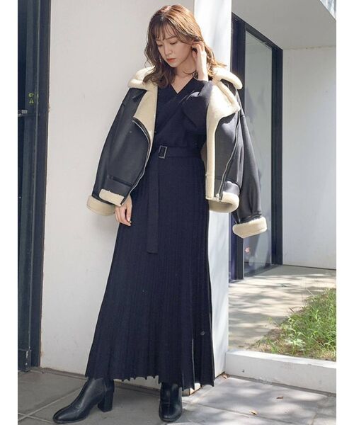 dazzlin（ダズリン）の「プリーツカシュクールロンスリワンピース（ワンピース・レディース・ブラック/ベージュ/パープル/ブラウン/グレー/ダークパープル・FREE）」の19枚目の写真