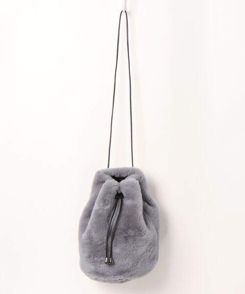 Faviora(ファビオラ)の「フェイクファー 巾着バッグ(ショルダーバッグ・レディース・ブラック/グレー/グリーン/モカ/ワイン/レンガ・FREE)」の3枚目の写真