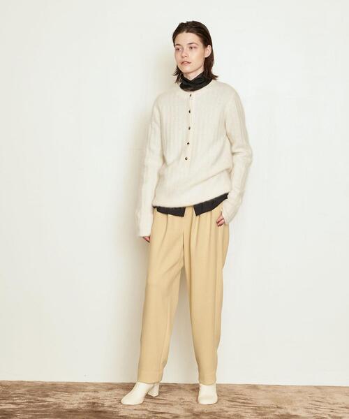 AEWEN MATOPH(イウエン マトフ)の「<AEWEN MATOPH(イウエン マトフ)>ラクーンファー ヘンリーネック リブニット◆(ニット/セーター・レディース・ライトピンク/ライム/オフホワイト/ダークブラウン・FREE)」の8枚目の写真