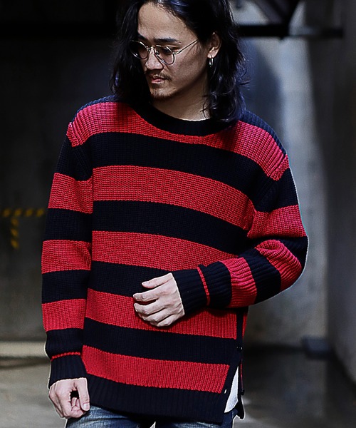 RATTLE TRAP(ラトルトラップ)の「スリット入りプルオーバーニット(ニット/セーター・メンズ・ブラック/レッド/ライトベージュ・LL/M/L)」の3枚目の写真