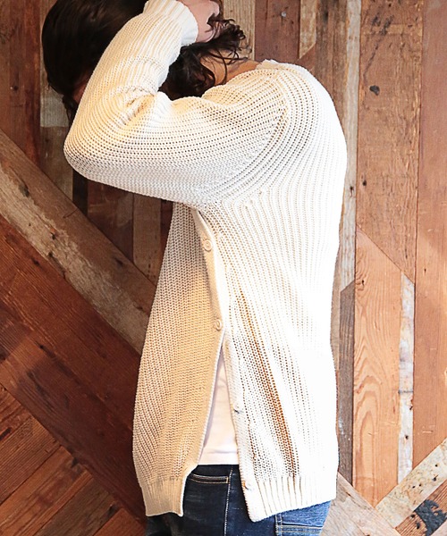 RATTLE TRAP(ラトルトラップ)の「スリット入りプルオーバーニット(ニット/セーター・メンズ・ブラック/レッド/ライトベージュ・LL/M/L)」の16枚目の写真