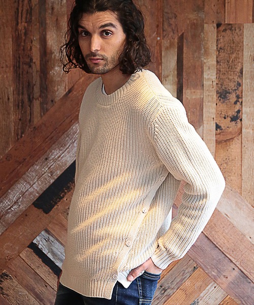 RATTLE TRAP(ラトルトラップ)の「スリット入りプルオーバーニット(ニット/セーター・メンズ・ブラック/レッド/ライトベージュ・LL/M/L)」の12枚目の写真