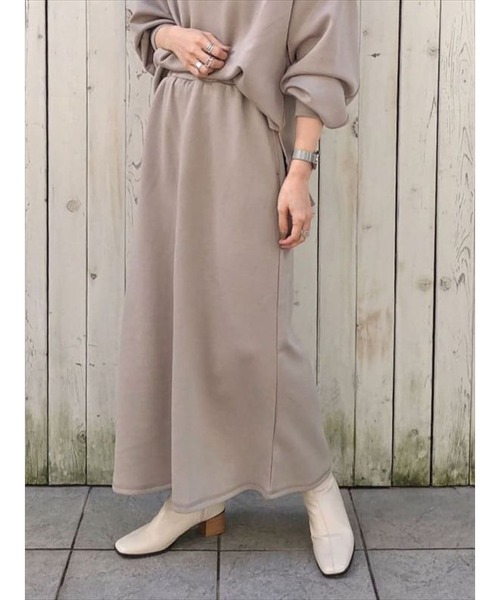 Samansa Mos2 blue（サマンサモスモスブルー）の「ダンボールニットセミフレアスカート（スカート・レディース・ベージュ/チャコール/キナリ・ﾌﾘ-）」の3枚目の写真