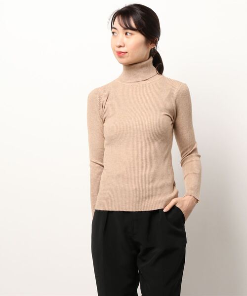 Jasmine Grandiflorum（ジャスミングランディフローラム）の「【Jasmine】何にでも合わせられて使いやすいタートルネックニット（ニット/セーター・レディース・ホワイト/ブラック/ベージュ/パープル/グレー/オフホワイト/ピンク/イエロー/グリーン/ワイン・FREE）」の18枚目の写真