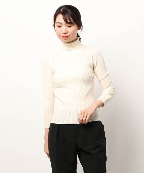 Jasmine Grandiflorum（ジャスミングランディフローラム）の「【Jasmine】何にでも合わせられて使いやすいタートルネックニット（ニット/セーター・レディース・ホワイト/ブラック/ベージュ/パープル/グレー/オフホワイト/ピンク/イエロー/グリーン/ワイン・FREE）」の21枚目の写真