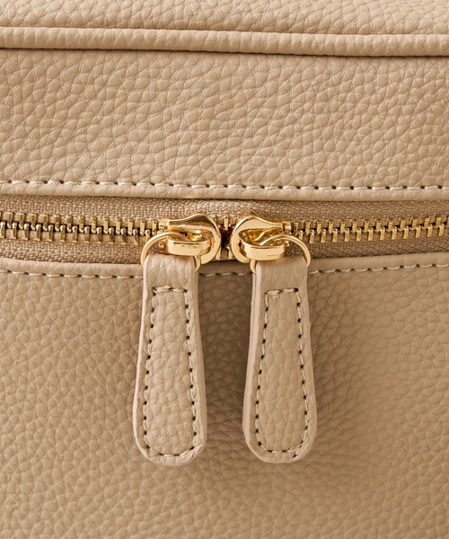 DISCOAT(ディスコート)の「バニティバッグ(ショルダーバッグ・レディース・ベージュ/ブラック/キャメル・FREE)」の13枚目の写真