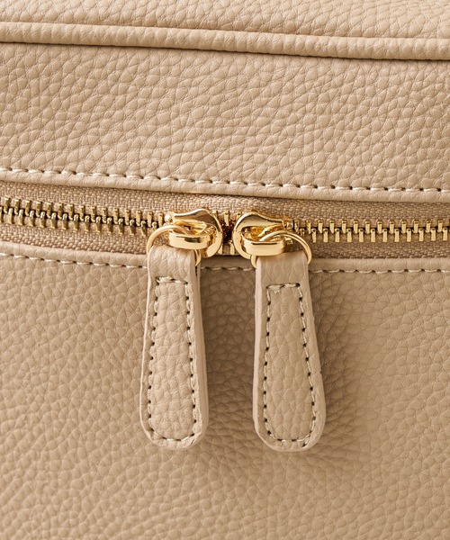 DISCOAT(ディスコート)の「バニティバッグ(ショルダーバッグ・レディース・ベージュ/ブラック/キャメル・FREE)」の20枚目の写真