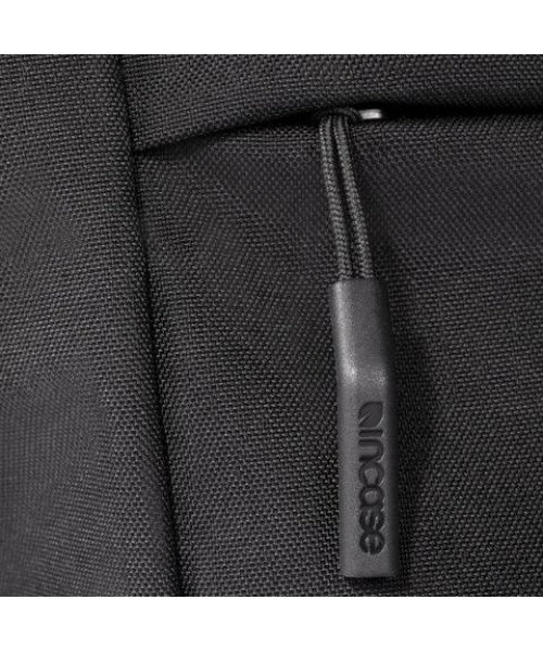 incase(インケース)の「INCO300714-BLK Incase City Market Tote with Cordura - Black(トートバッグ・メンズ・ブラック・ONE SIZE)」の4枚目の写真