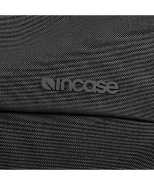 incase(インケース)の「INCO300714-BLK Incase City Market Tote with Cordura - Black(トートバッグ・メンズ・ブラック・ONE SIZE)」の5枚目の写真
