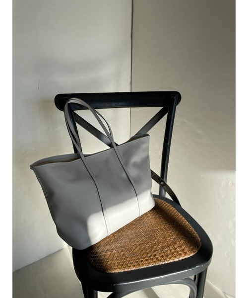 RIVE DROITE（リヴドロワ）の「R.good/アールドットグッド　FITライトトート（トートバッグ・レディース・ライトグレー/ブラック・FREE）」の2枚目の写真