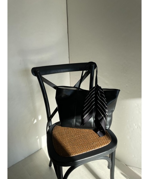 RIVE DROITE（リヴドロワ）の「R.good/アールドットグッド　FITライトトート（トートバッグ・レディース・ライトグレー/ブラック・FREE）」の4枚目の写真