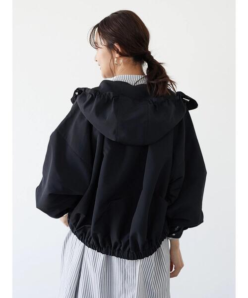 CRAFT STANDARD BOUTIQUE（クラフトスタンダードブティック）の「ボリュームギャザーフードジャケット　＊（マウンテンパーカー・レディース・ブラック/ベージュ/ライトカーキ・FREE）」の10枚目の写真