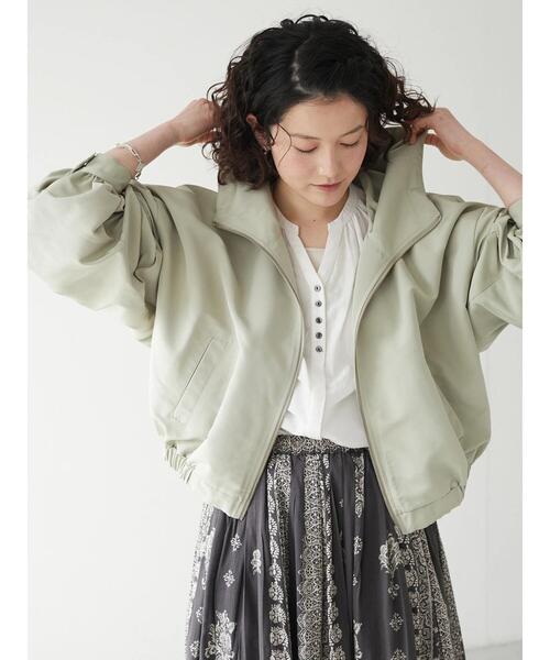 CRAFT STANDARD BOUTIQUE（クラフトスタンダードブティック）の「ボリュームギャザーフードジャケット　＊（マウンテンパーカー・レディース・ブラック/ベージュ/ライトカーキ・FREE）」の22枚目の写真