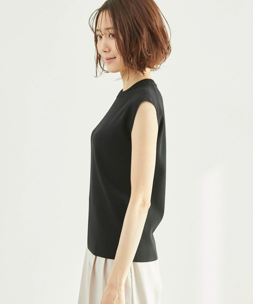 ROPE' PICNIC（ロペピクニック）の「Beauty knit/ゼロスリーブニットプルオーバー/WEB限定カラーあり（ニット/セーター・レディース・ブラック/オフホワイト/ブラウン/ベージュ/グリーン/グリーン系その他/カーキ/パープル系その他/ボルドー/サックスブルー・38）」の11枚目の写真