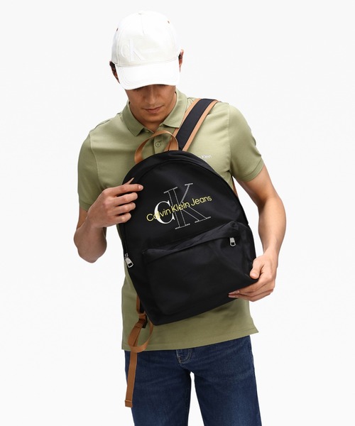 Calvin Klein(カルバン・クライン)の「ロゴ キャンパス バックパック(バックパック/リュック・メンズ・オフホワイト/ブラック・FREE)」の11枚目の写真