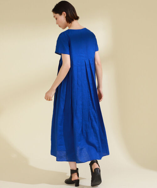 Ray BEAMS（レイビームス）の「Ray BEAMS / 麻 バック タック キーネック ワンピース（ワンピース・レディース・ブラック/ブルー/グリーン・ONE SIZE）」の10枚目の写真