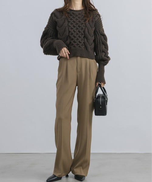 NEUNA（ヌナ）の「【大きな編地がこなれ感のあるニット。】クロップド丈/ショート丈ケーブルニット（ニット/セーター・レディース・オレンジ/ブラウン/ホワイト・FREE）」の11枚目の写真