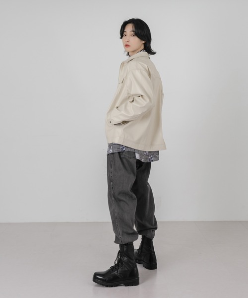 FOLLOWIN（フォロウィン）の「【UNISEX】フェイクフロントジッパージャケット（ライダースジャケット・メンズ・ブラック/クリーム・FREE）」の12枚目の写真