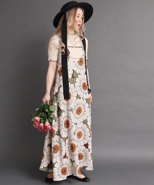 peu pres（プープレ）の「マトリカリアプリントOP（ワンピース・レディース・ブラウン/ブルー・FREE）」の6枚目の写真