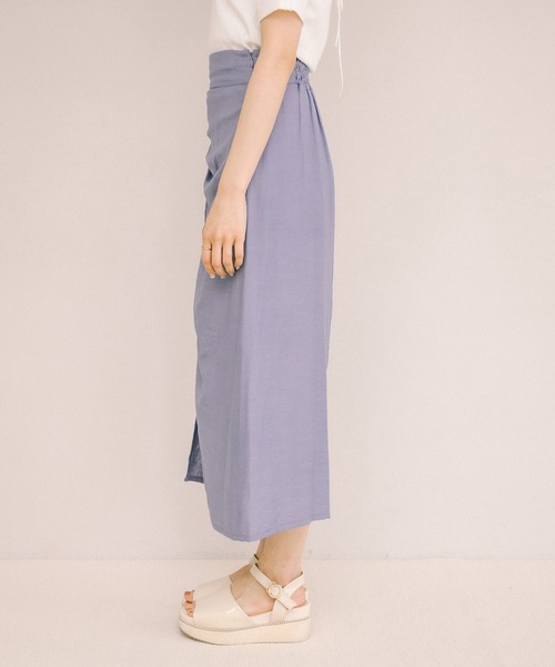 OLIVE des OLIVE（オリーブデオリーブ）の「ドロストドレープナロースカート（スカート・レディース・オフホワイト/アイボリー/ブラック/ブルー・FREE）」の16枚目の写真