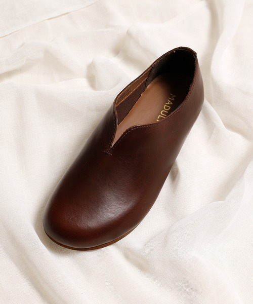 MADULI（マドゥリ）の「MADULI マドゥリ / オブリークレザースリッポン