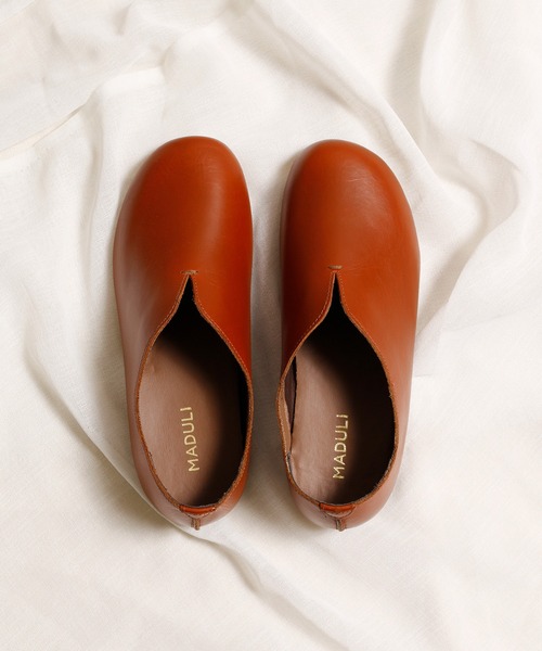 MADULI（マドゥリ）の「MADULI マドゥリ / オブリークレザースリッポン
