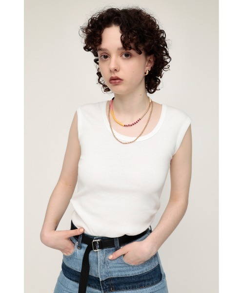 SLY（スライ）の「BACK U/N COLOR TANK バック Uネック カラー タンクトップ（タンクトップ・レディース・ホワイト/ブラック/ブラウン/レッド/オレンジ系その他・FREE）」の2枚目の写真