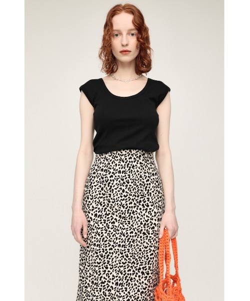 SLY（スライ）の「BACK U/N COLOR TANK バック Uネック カラー タンクトップ（タンクトップ・レディース・ホワイト/ブラック/ブラウン/レッド/オレンジ系その他・FREE）」の10枚目の写真