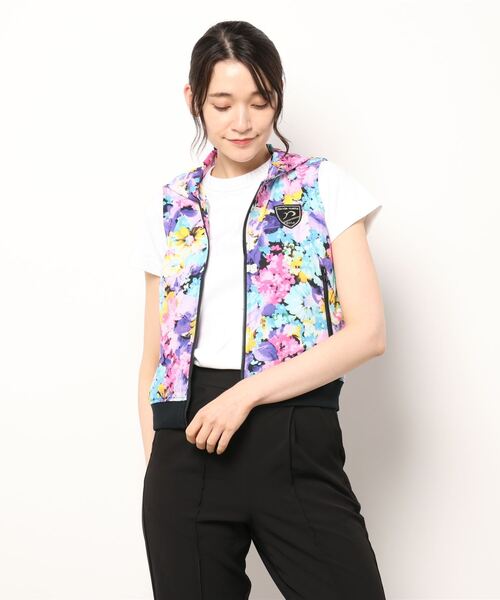rienda suelta(リエンダスエルタ)の「/rienda suelta/SUMMER FLOWER1パーカーベスト ゴルフウエア(ベスト・レディース・レッド/ピンク・SMALL/MEDIUM)」の2枚目の写真