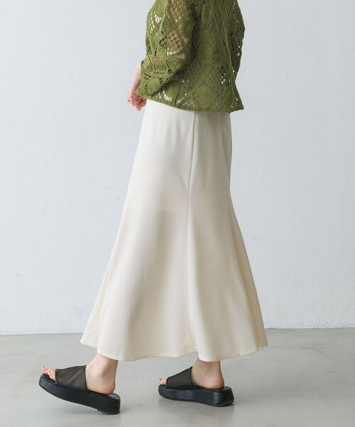 RETRO GIRL(レトロガール)の「マーメイドフレアSK(スカート・レディース・ブラック/グリーン/アイボリー/マスタード・FREE)」の10枚目の写真