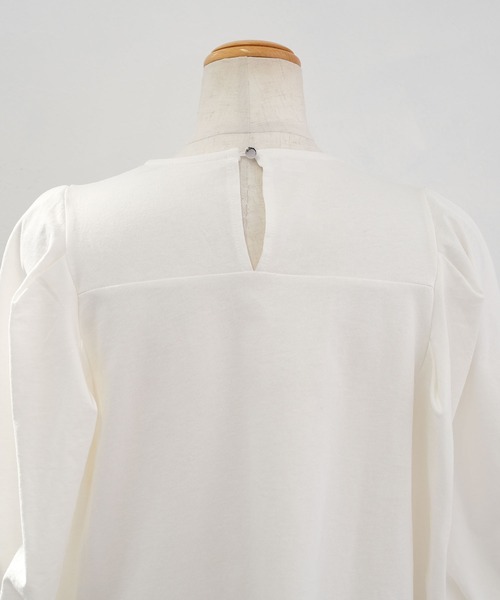 ＡＮＤＪ（アンドジェイ）の「タックボリューム袖Tシャツ（Tシャツ/カットソー・レディース・オフホワイト/ブラック・M）」の22枚目の写真