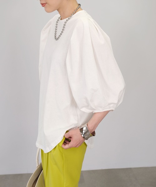 ＡＮＤＪ（アンドジェイ）の「タックボリューム袖Tシャツ（Tシャツ/カットソー・レディース・オフホワイト/ブラック・M）」の13枚目の写真