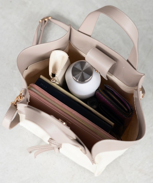 GeeRA（ジーラ）の「切替デザイン軽量マルチWAYバッグ（ハンドバッグ・レディース・ブラック/サンドグレー・FREE）」の20枚目の写真