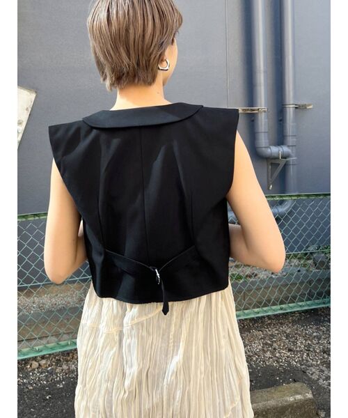 EMODA(エモダ)の「スーツベストタンクトップ(テーラードジャケット・レディース・ブラック/イエロー/グレー・FREE)」の2枚目の写真