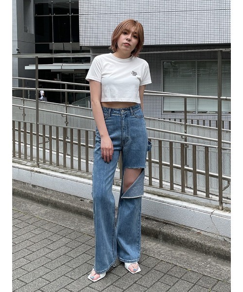 ENVYM（アンビー）の「ダメージペインターＰＴ（デニムパンツ・レディース・ブラック/ブルー・S/M）」の8枚目の写真