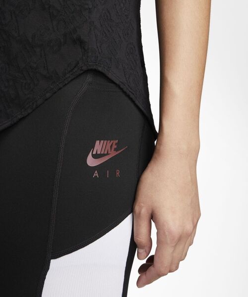 NIKE（ナイキ）の「ナイキ エア Dri-FIT ウィメンズ ショートスリーブ ランニングトップ / Nike Air Dri-FIT Women's Short-Sleeve Running Top（Tシャツ/カットソー・レディース・ブラック・XS/S/M/L/XL）」の3枚目の写真