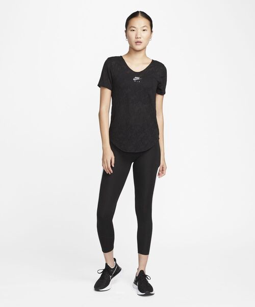 NIKE（ナイキ）の「ナイキ エア Dri-FIT ウィメンズ ショートスリーブ ランニングトップ / Nike Air Dri-FIT Women's Short-Sleeve Running Top（Tシャツ/カットソー・レディース・ブラック・XS/S/M/L/XL）」の2枚目の写真