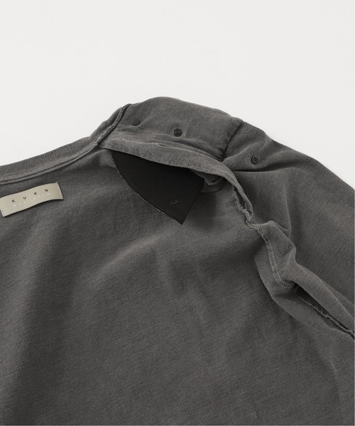 KURO(クロ)の「【KURO for CITYSHOP】POWER SHOULDER L/S Tシャツ(Tシャツ/カットソー・レディース・ホワイト/ブラック・MEDIUM)」の17枚目の写真