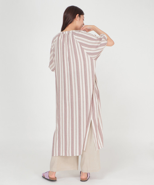 LBC（エルビーシー）の「ストライプガウンワンピース（シャツワンピース・レディース・ブラック/エンジ・M/L）」の4枚目の写真