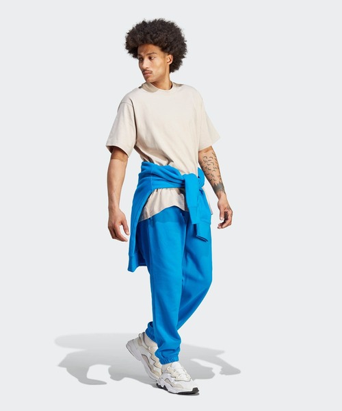adidas（アディダス）の「アディカラー コンテンポ ドレス