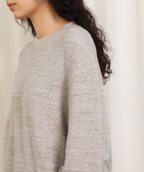 YVON(イヴォン)の「吊り裏毛プルオーバー スウェット トレーナー(Tシャツ/カットソー・レディース・グレー・9号)」の7枚目の写真