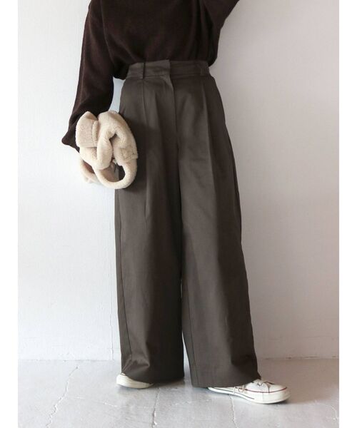 Ungrid（アングリッド）の「ハイウエストワイドパンツ（その他パンツ・レディース・アイボリー/カーキ・SMALL/MEDIUM）」の3枚目の写真