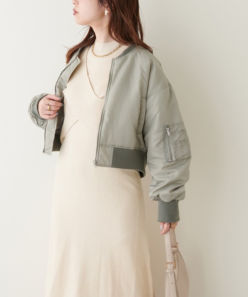 natural couture（ナチュラルクチュール）の「上品×カジュアルなブルゾン　ギャザースリーブMA-1（MA-1・レディース・ブラック/カーキ/ライトベージュ・FREE）」の20枚目の写真