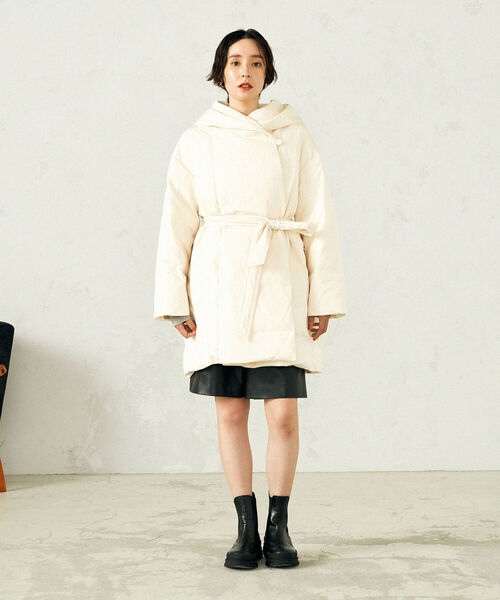 NOLLEY’S（ノーリーズ）の「◇【WEB限定】ショールダウンコート（ダウンジャケット/コート・レディース・ライトグリーン/キナリ/ブラック・FREE）」の11枚目の写真