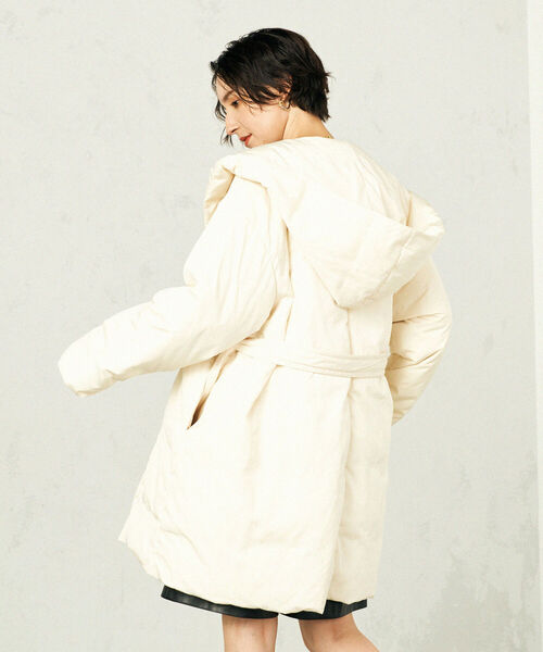 NOLLEY’S（ノーリーズ）の「◇【WEB限定】ショールダウンコート（ダウンジャケット/コート・レディース・ライトグリーン/キナリ/ブラック・FREE）」の19枚目の写真